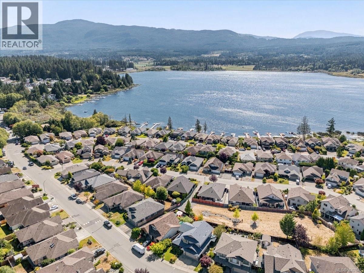 6191 Garside Rd, Nanaimo