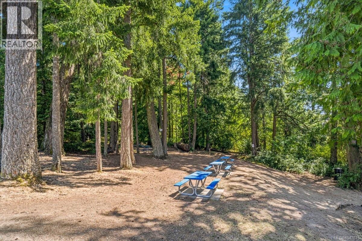 6191 Garside Rd, Nanaimo