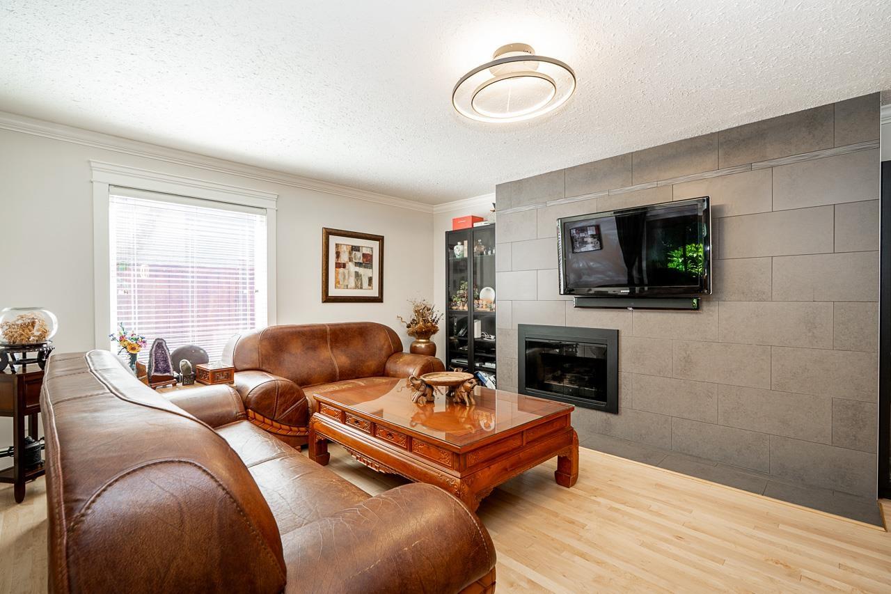 2360 CHRISTOPHERSON ROAD, Surrey