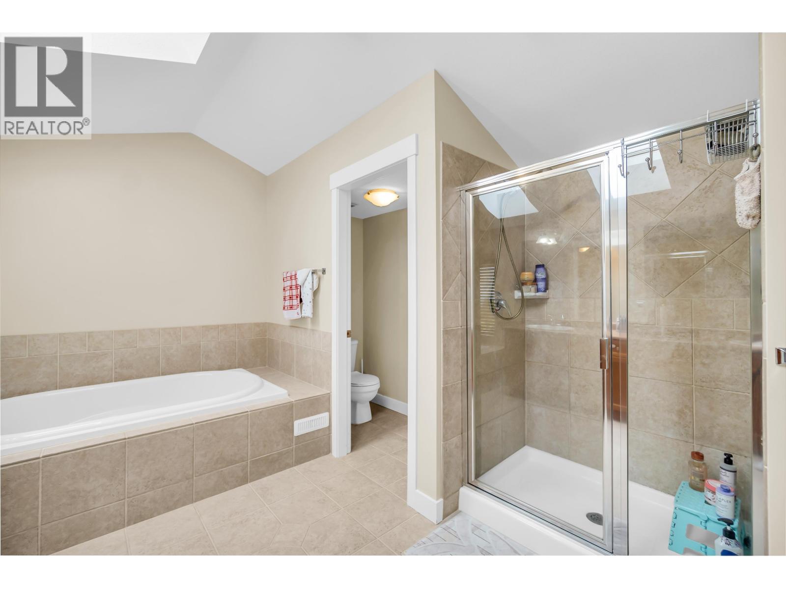 118 FERNWAY DRIVE, Port Moody