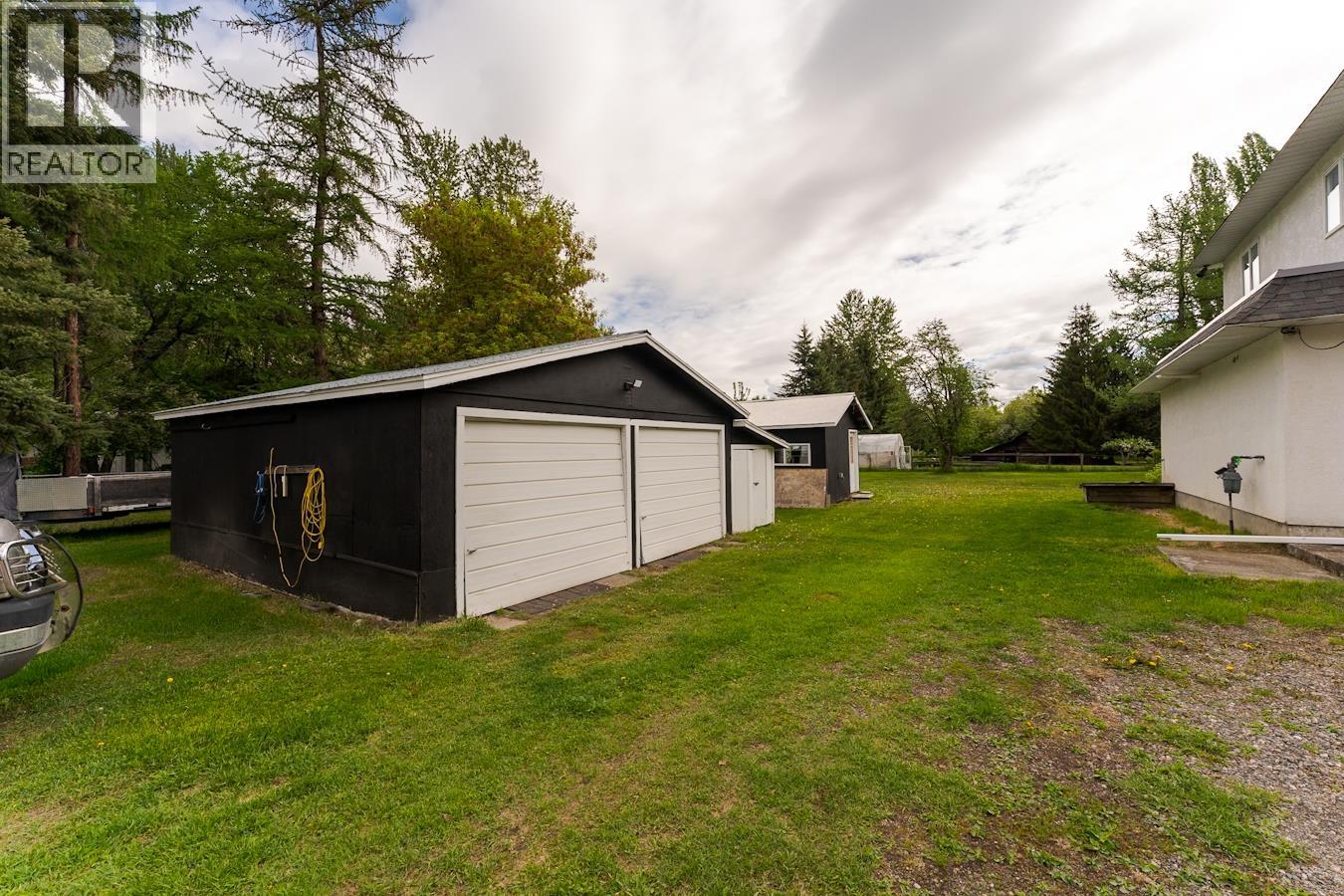 Photo 33 of 40 — 540 CUTBANK ROAD · Prince George, BC