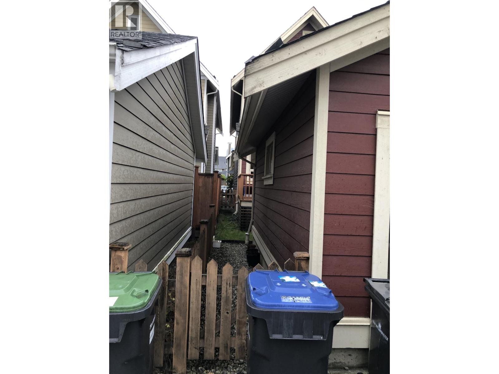 252 JENSEN STREET, New Westminster