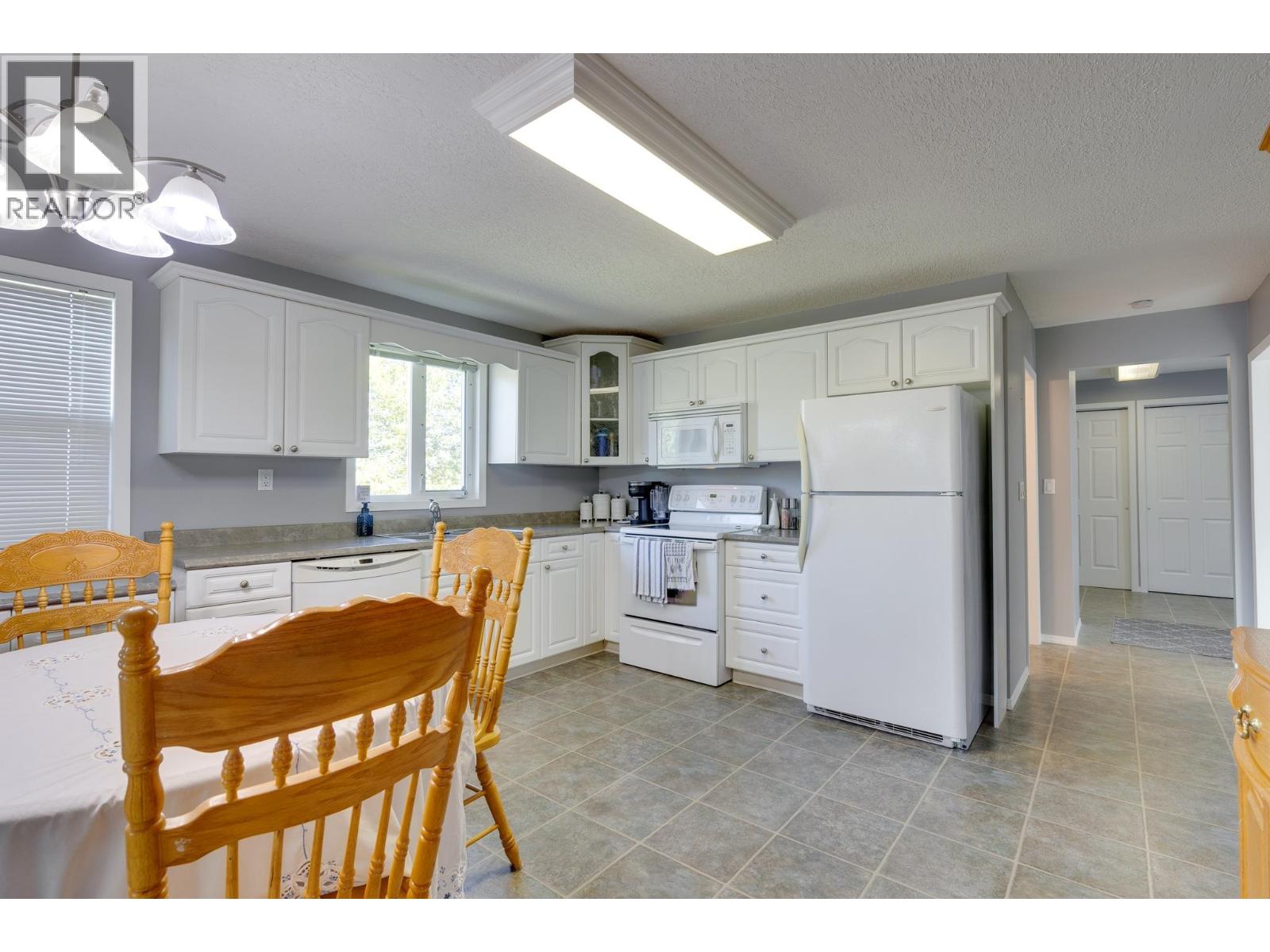 Kitchen of 7116 TONY ROAD · Prince George, BC