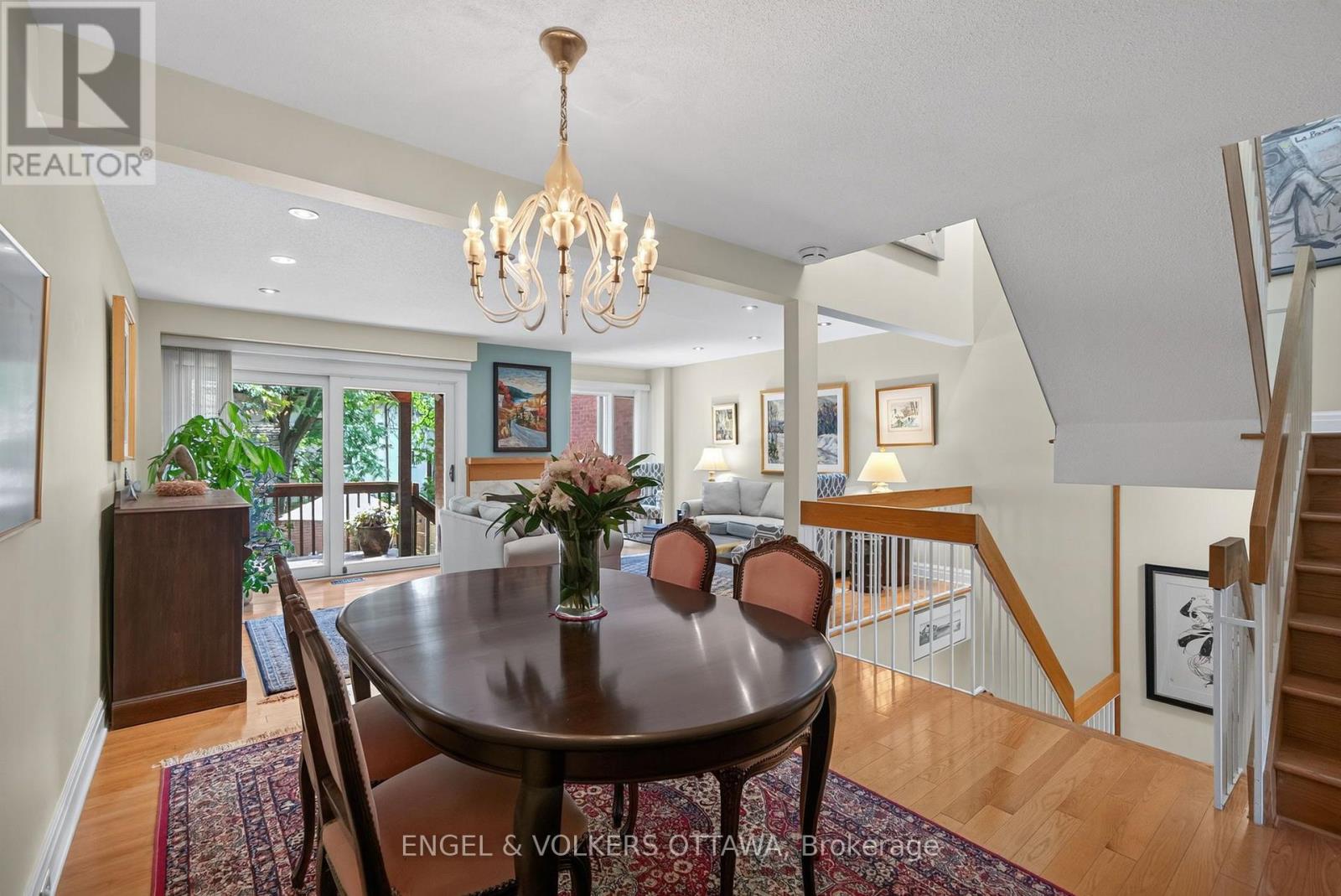 202 HOLMWOOD AVENUE - 11