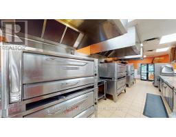 558 Bloor St Street, Toronto, ON M6G1K1 Photo 24