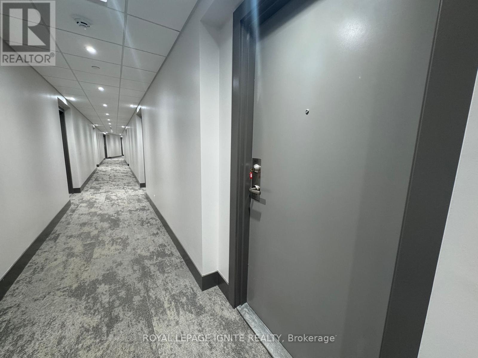 #611 51 CLARINGTON BOULEVARD - 4