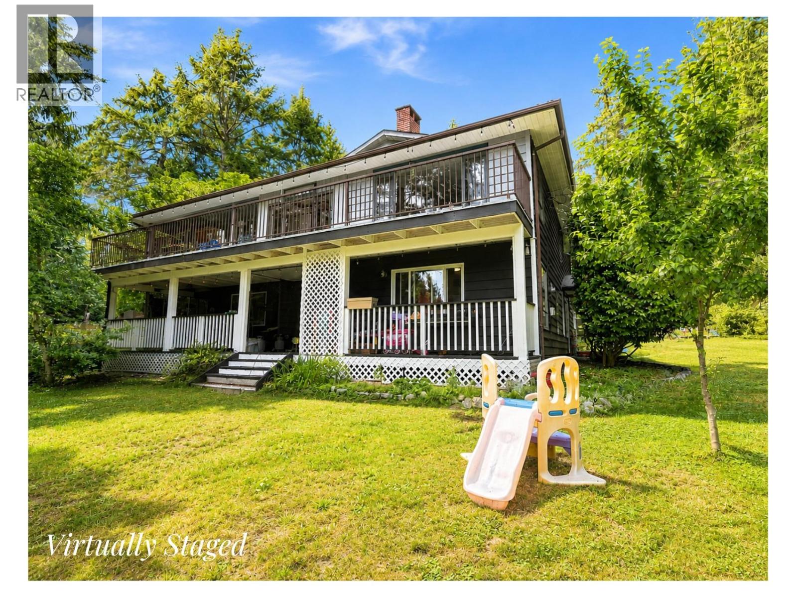 1523 GRANDVIEW ROAD, Gibsons