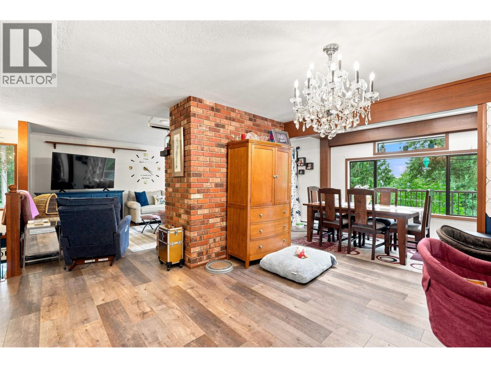 1523 GRANDVIEW ROAD, Gibsons