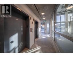 1683 Capilano Road, North Vancouver, BC V7P3B4 Photo 11