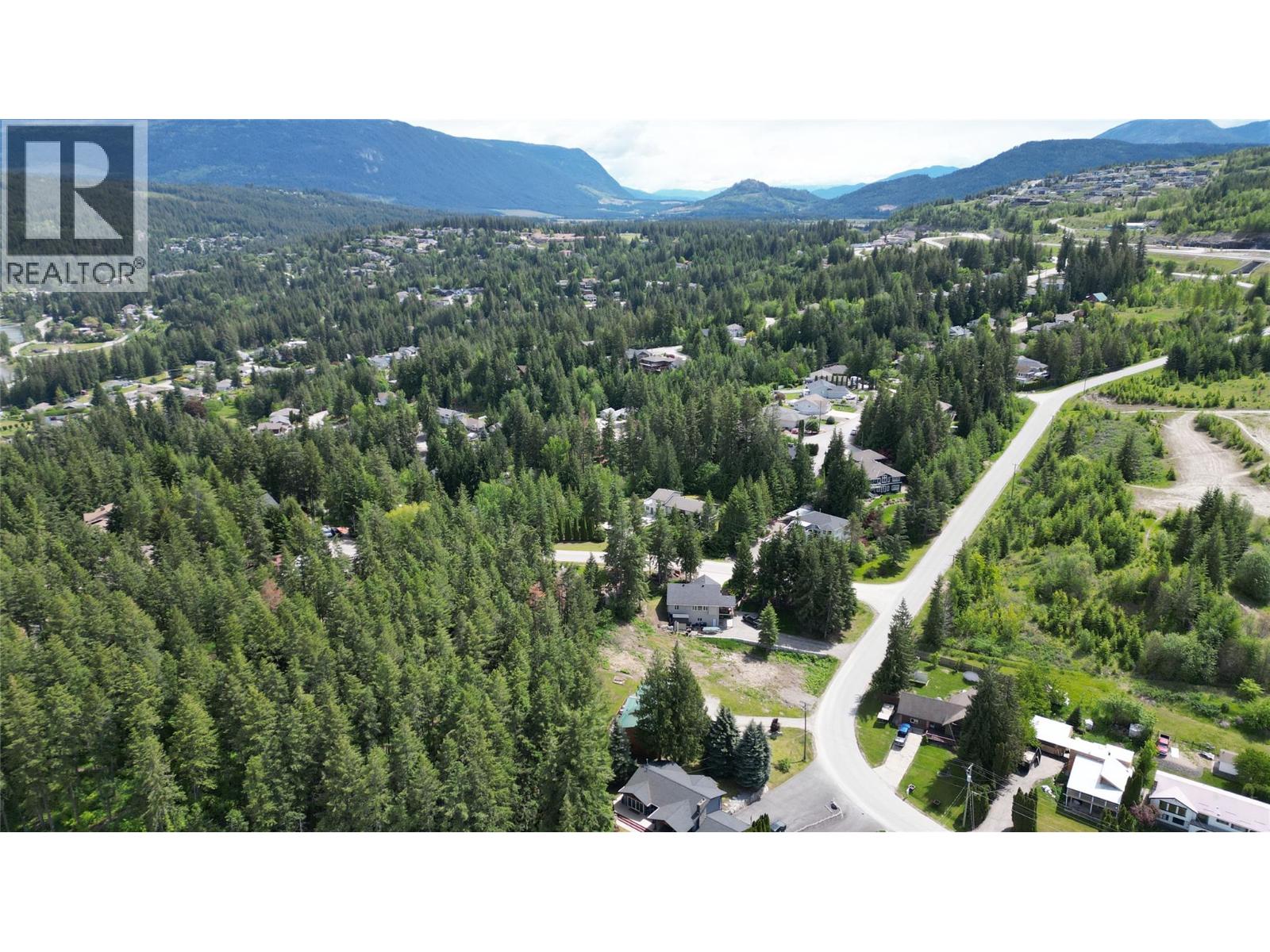  2902 Cedar Drive, Blind Bay