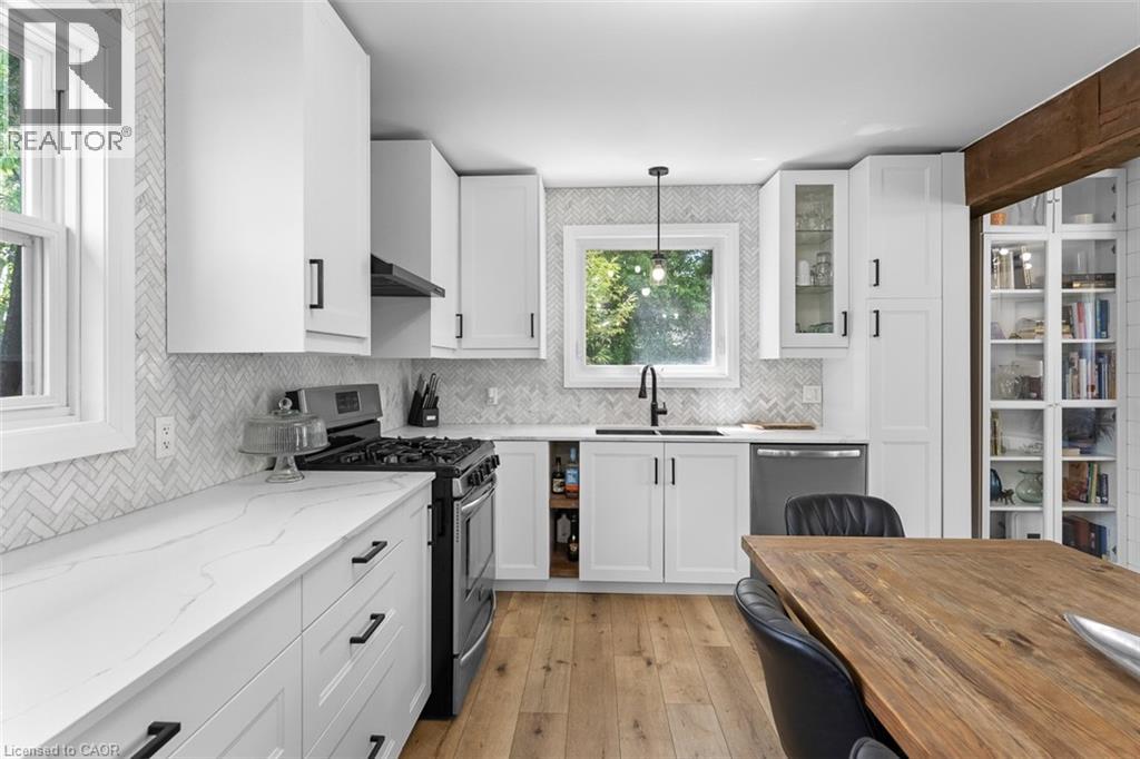 1373 ORCHARD Avenue - Image 15