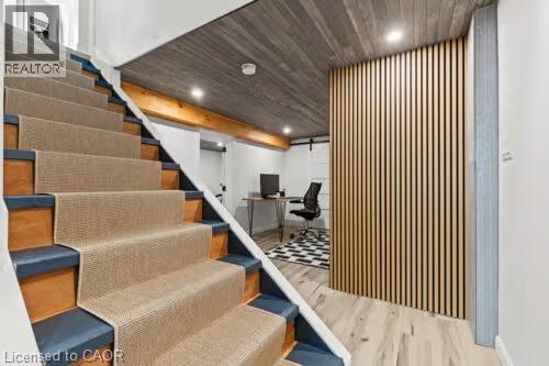 1373 ORCHARD Avenue - Image 27