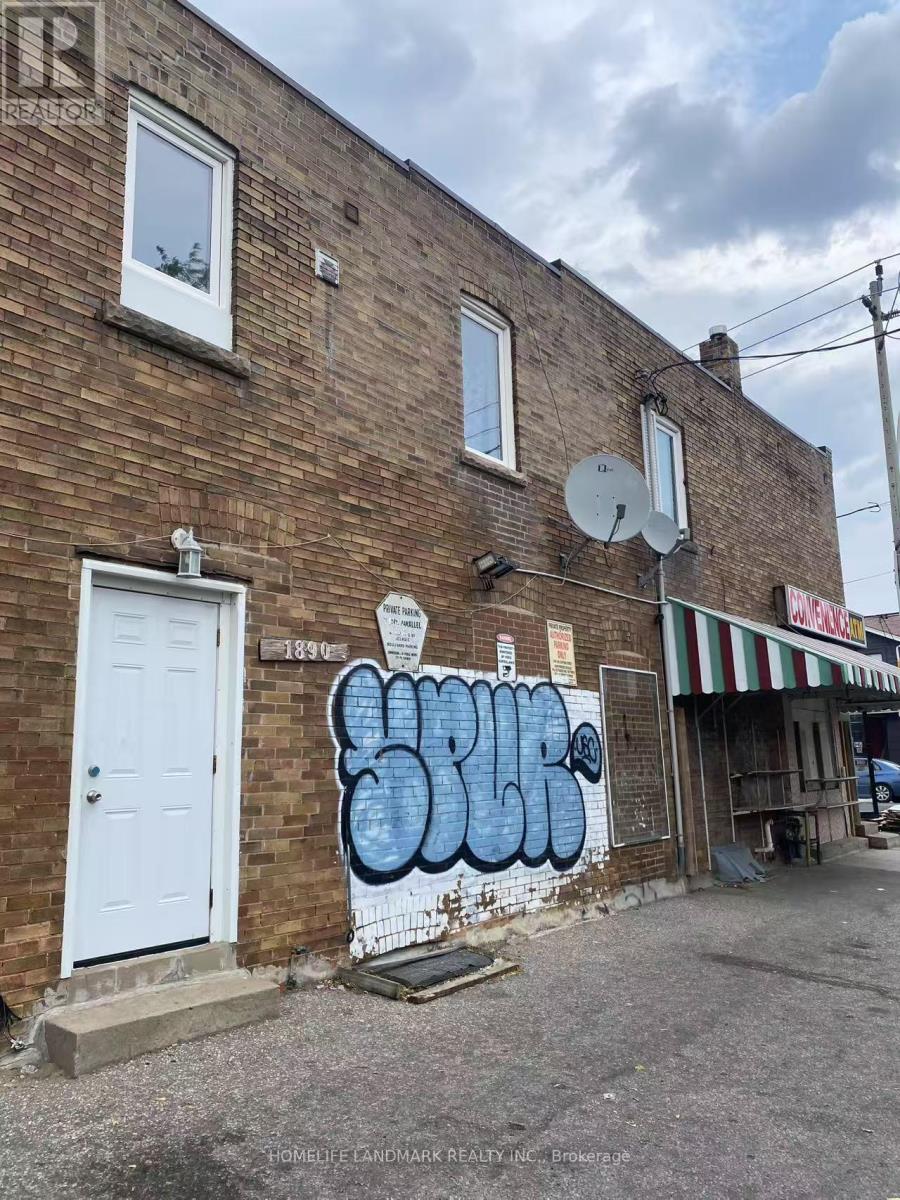 Photo of 1890 Dufferin Street