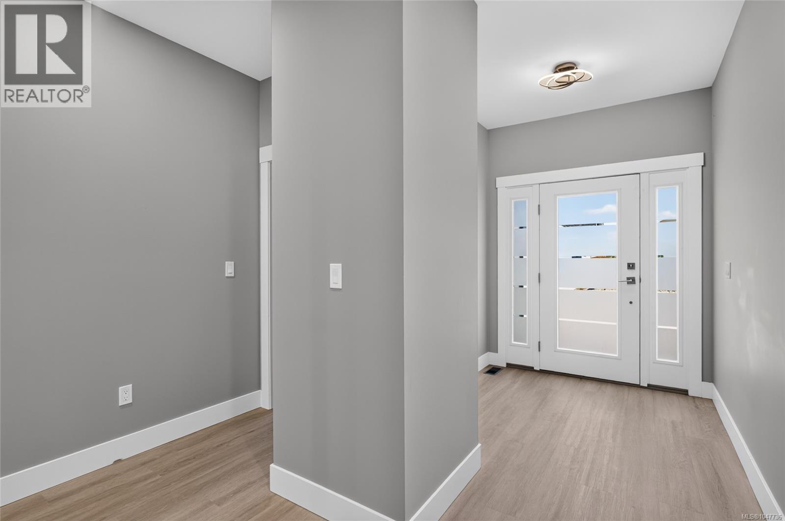 473 Hampstead St - 4