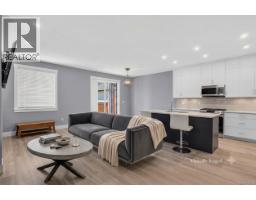 Living room - 473 Hampstead St, Parksville, BC V9P2T7 Photo 8