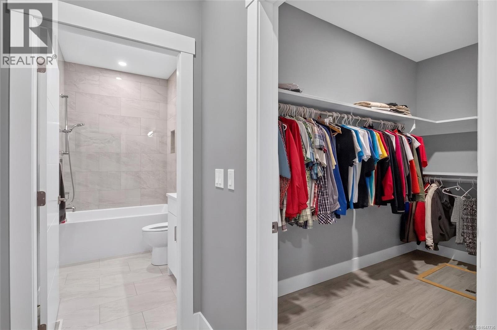 473 Hampstead St - Image 15
