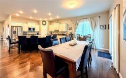 30 Hillcrest Drive, Neepawa, MB R0J1H0 Photo 12