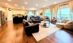30 Hillcrest Drive, Neepawa, MB R0J1H0 Photo 13
