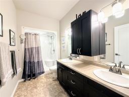 30 Hillcrest Drive, Neepawa, MB R0J1H0 Photo 17