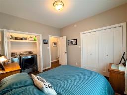 30 Hillcrest Drive, Neepawa, MB R0J1H0 Photo 25