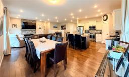 30 Hillcrest Drive, Neepawa, MB R0J1H0 Photo 9