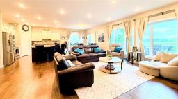 30 Hillcrest Drive, Neepawa, MB R0J1H0 Photo 8