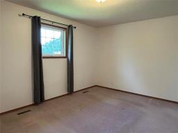 89070 16 Highway, Neepawa, MB R0J1H0 Photo 26