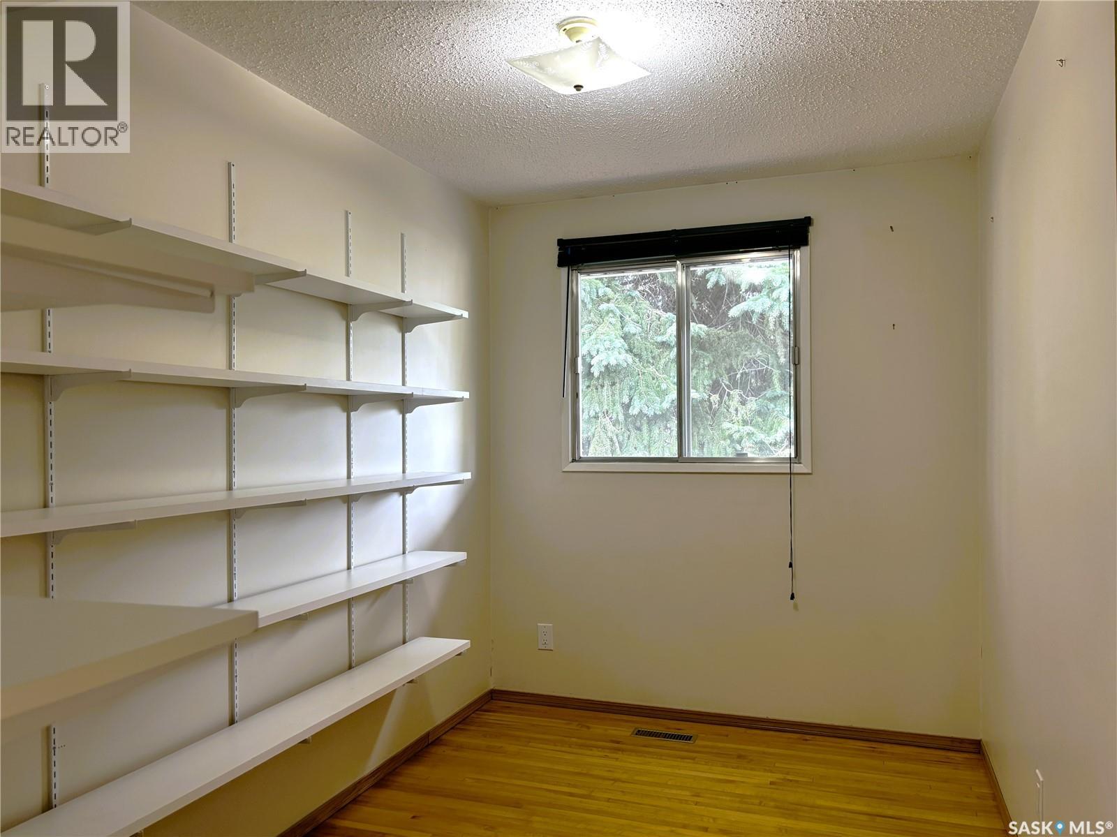 1619 Vickies AVENUE - Image 6