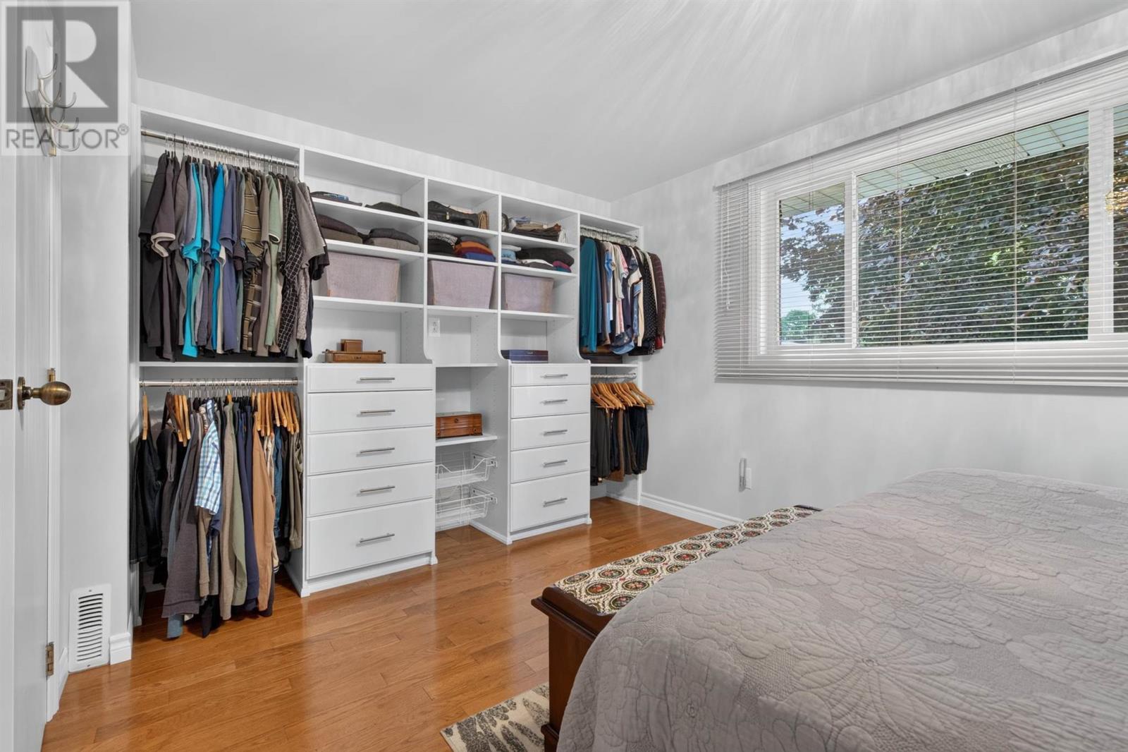 94 Laronde AVE - 16