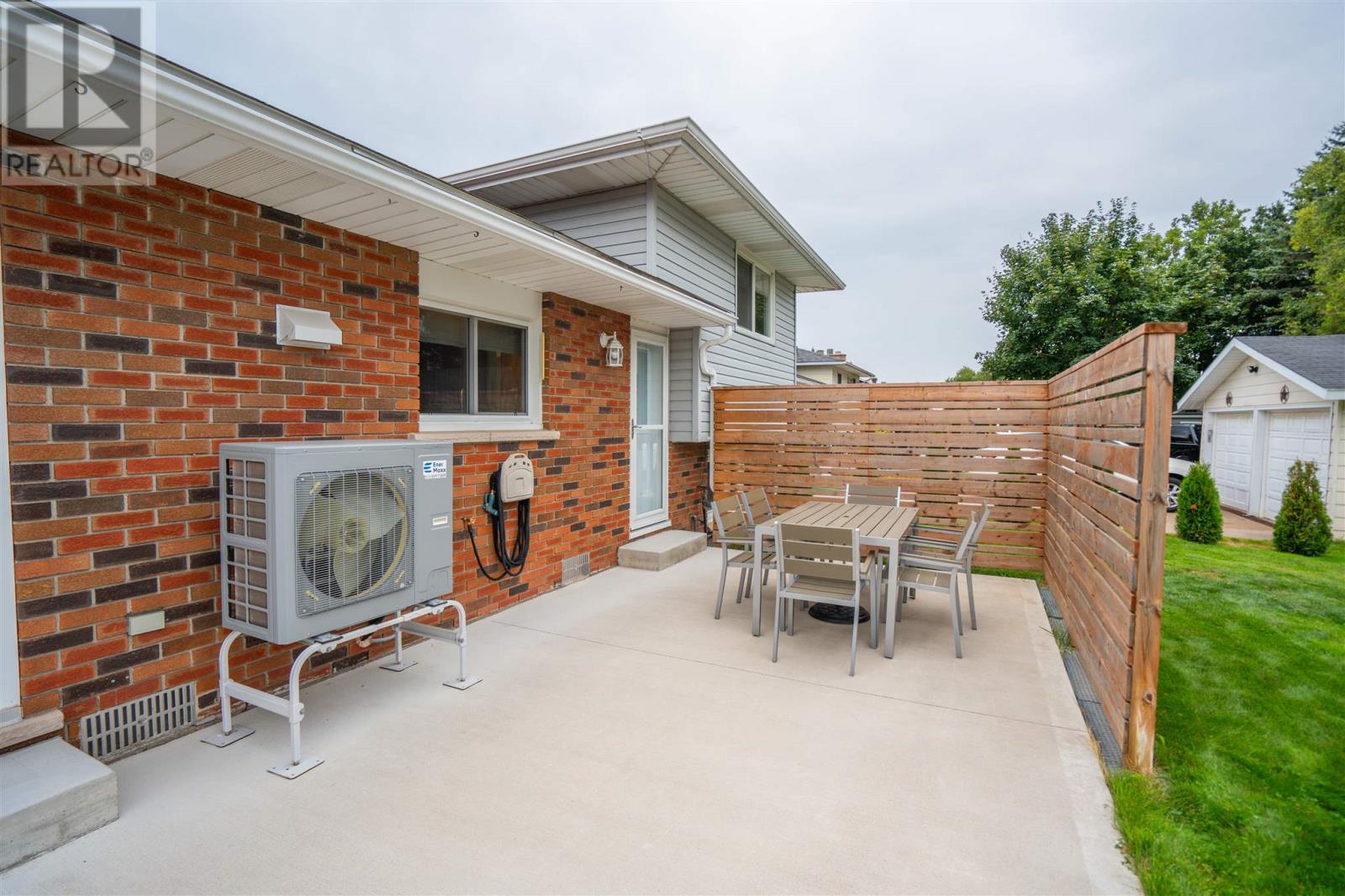 94 Laronde AVE - Image 38