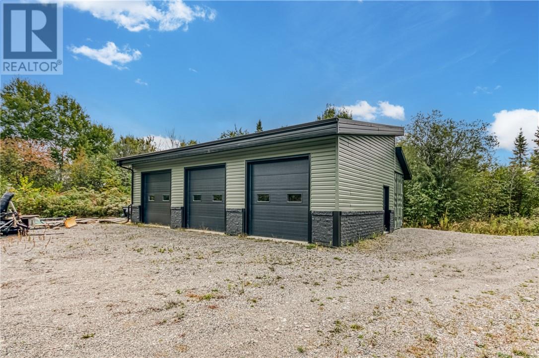 5119 Desmarais Road - Image 36