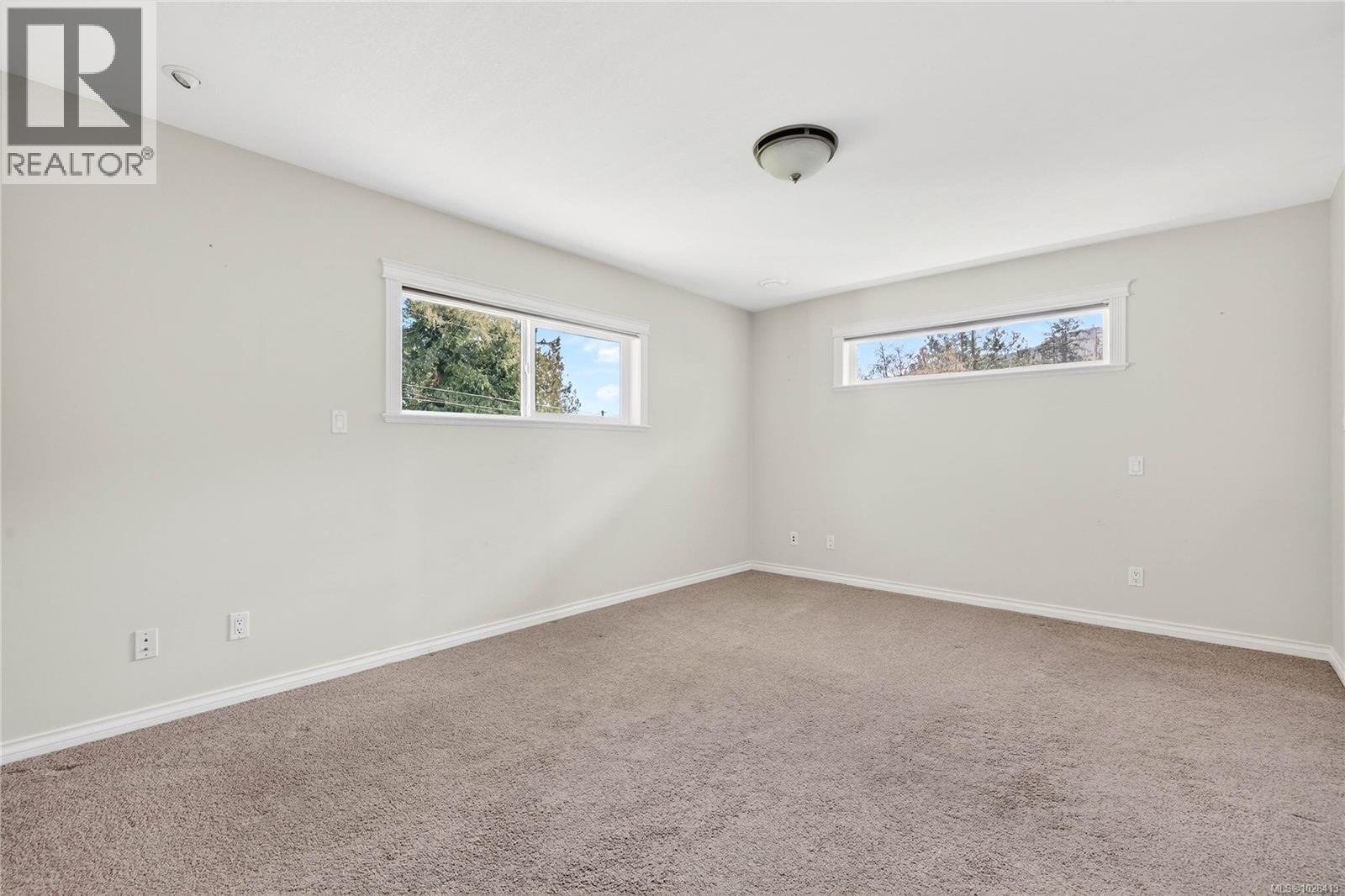 #6 235 Park Dr - 22