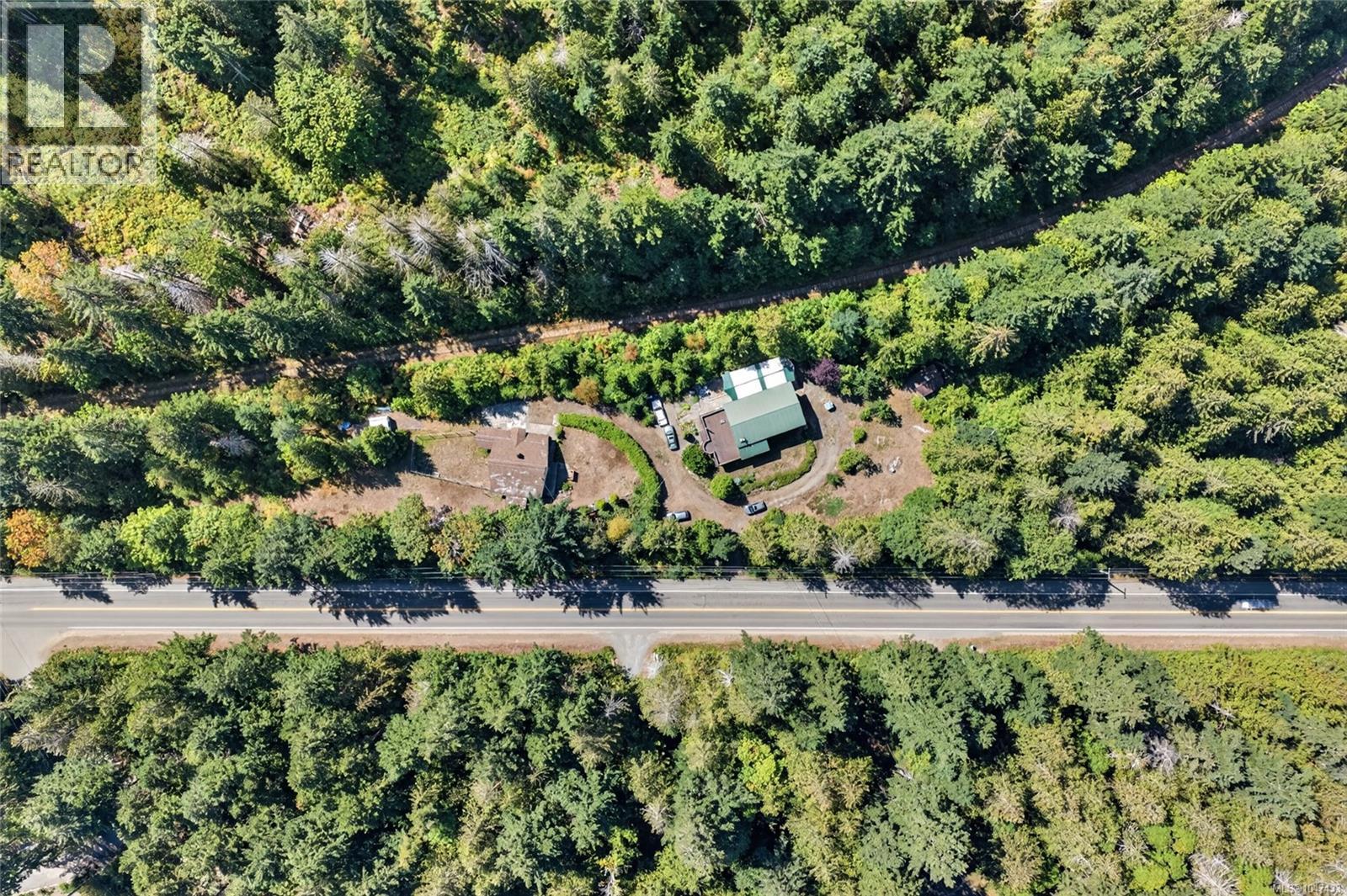 5154 Island Hwy W - 5