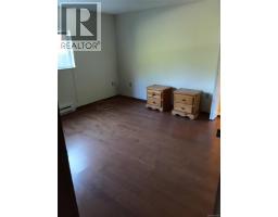 Entrance - 5154 Island Hwy W, Qualicum Beach, BC V9K1Z1 Photo 11