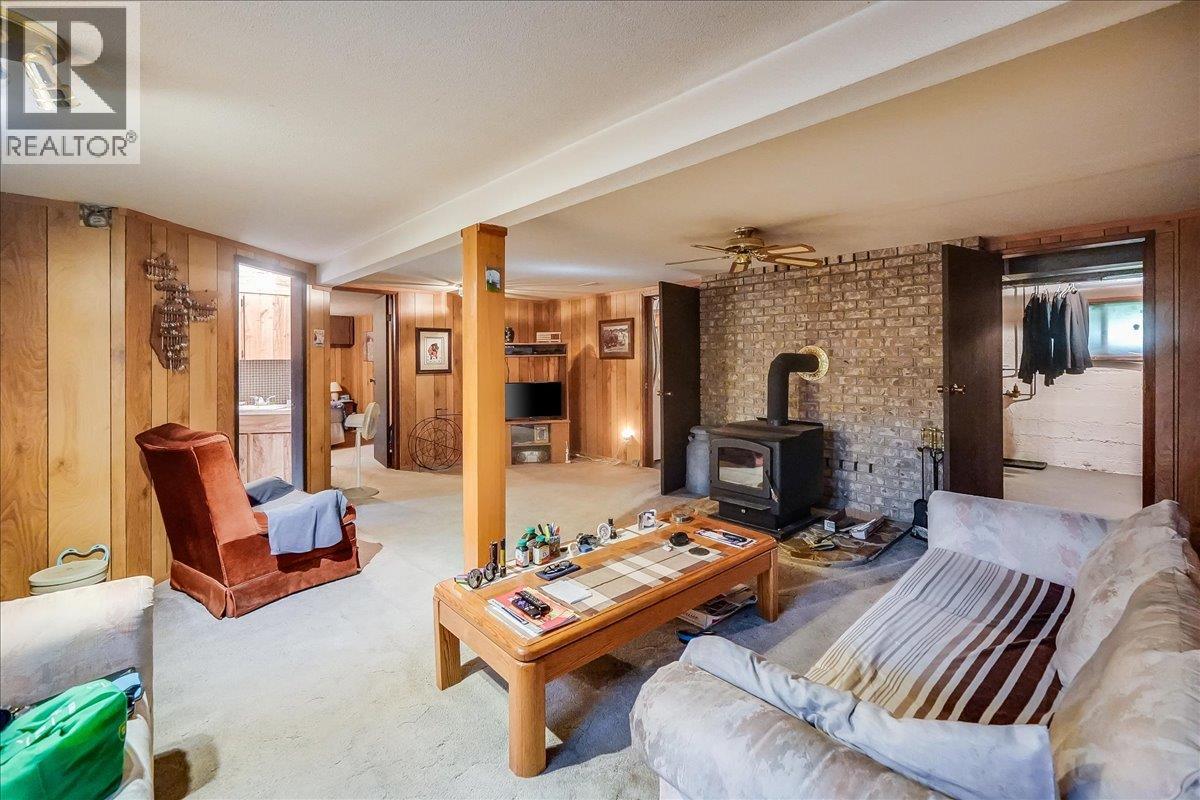 807 Waterloo Road - 47