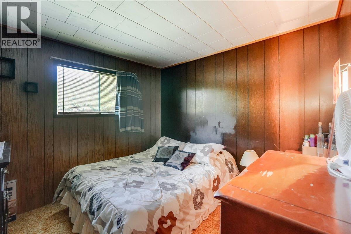 807 Waterloo Road - 63