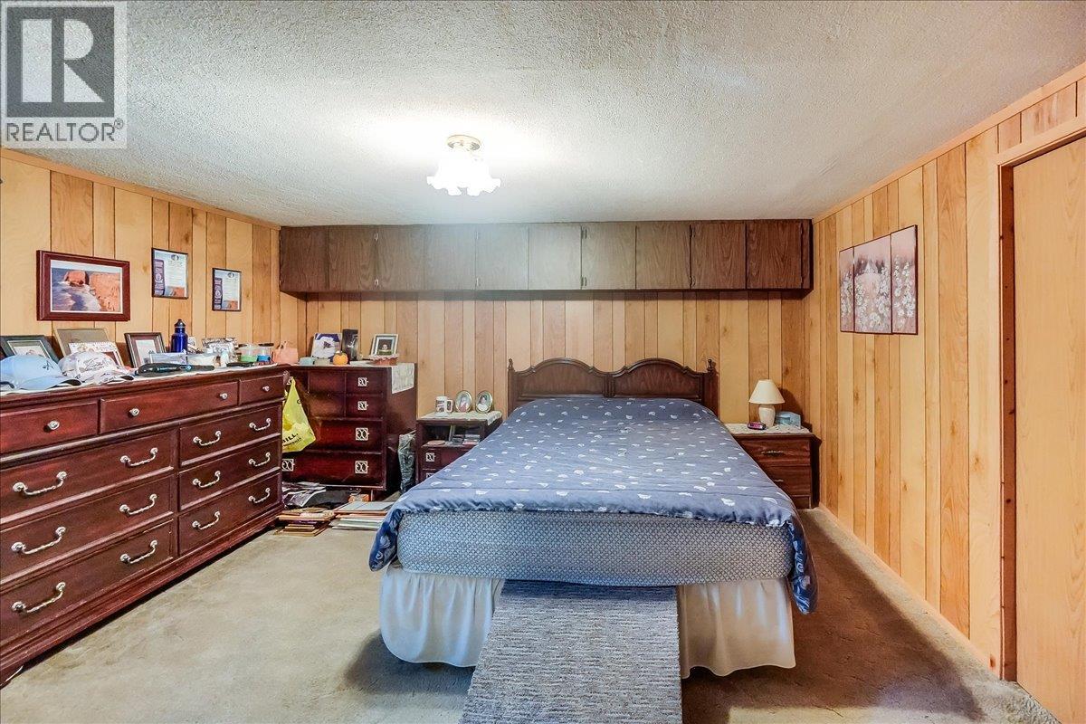 807 Waterloo Road - 52