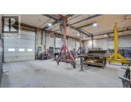 1453 Dyffryn Road, Lumby, BC V0E2G0 Photo 14