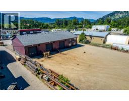 1453 Dyffryn Road, Lumby, BC V0E2G0 Photo 58