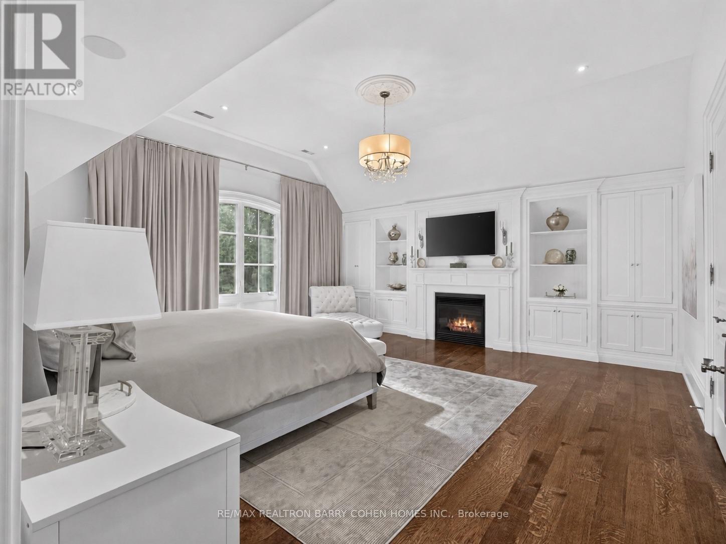 21 DON RIDGE DRIVE - 25