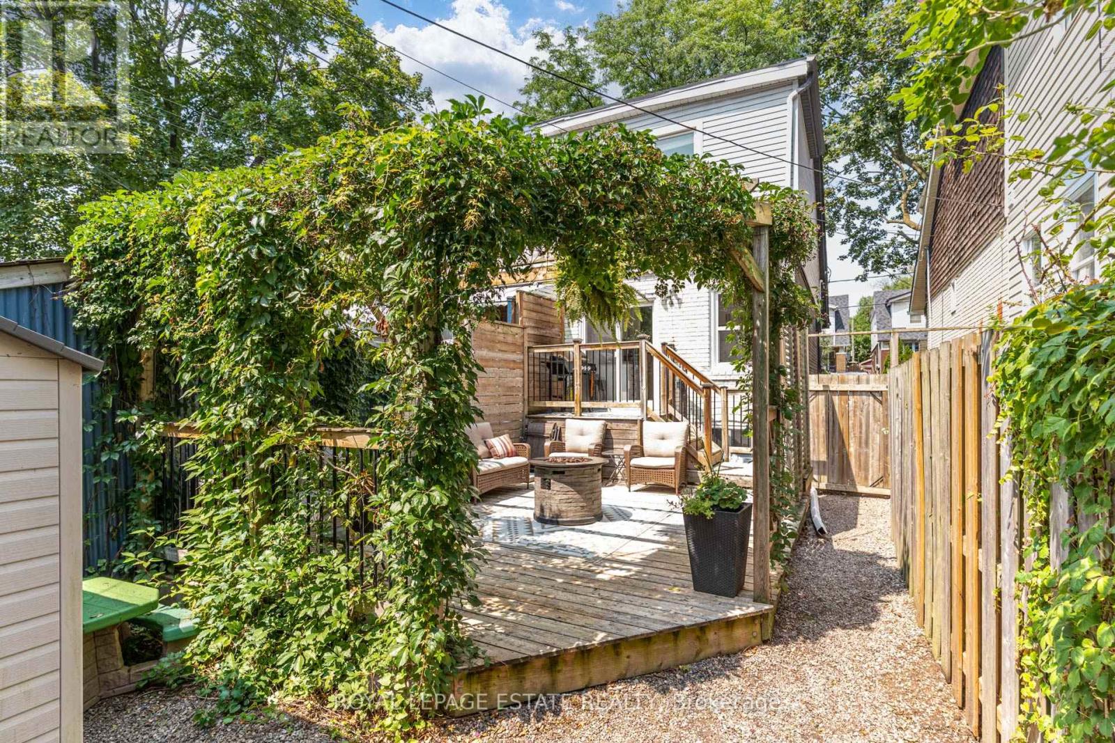 43 FAIRFORD AVENUE - 33