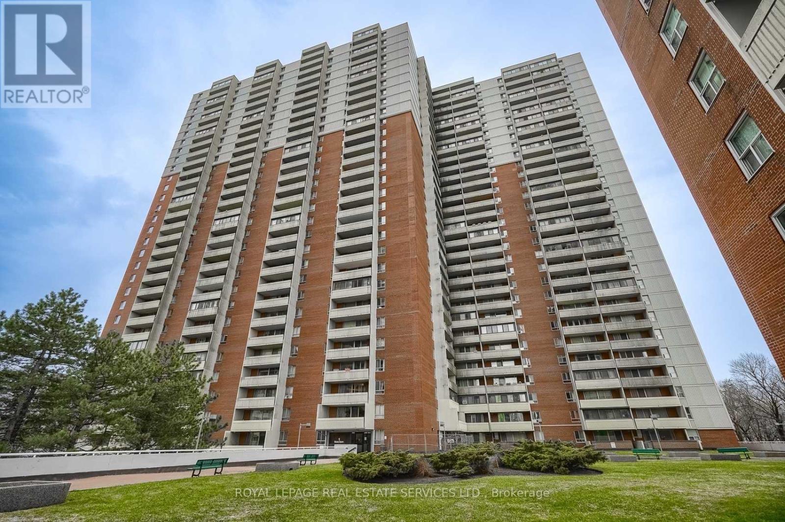 Photo of 1 Massey Square