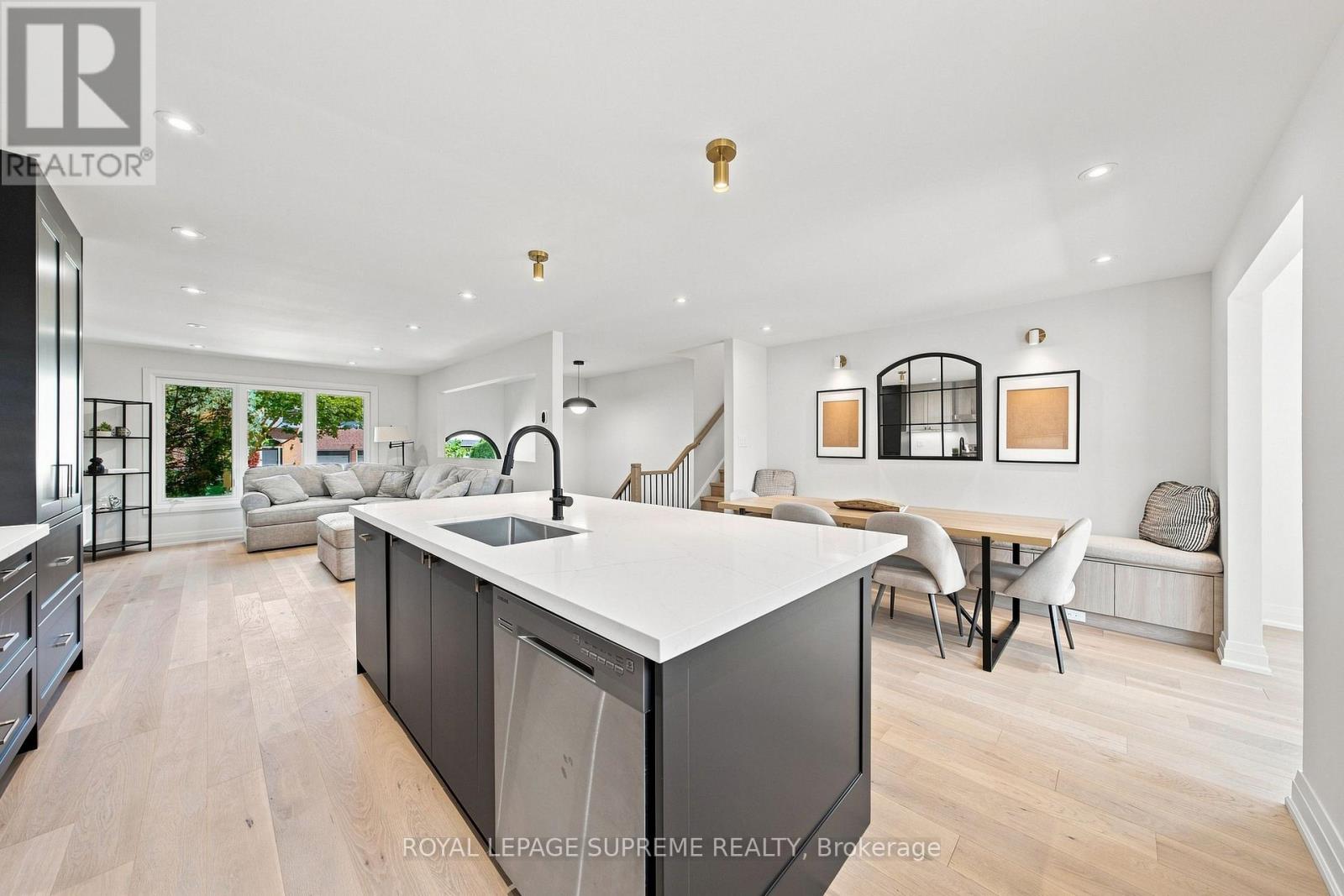 26 CROWN CRESCENT - 10