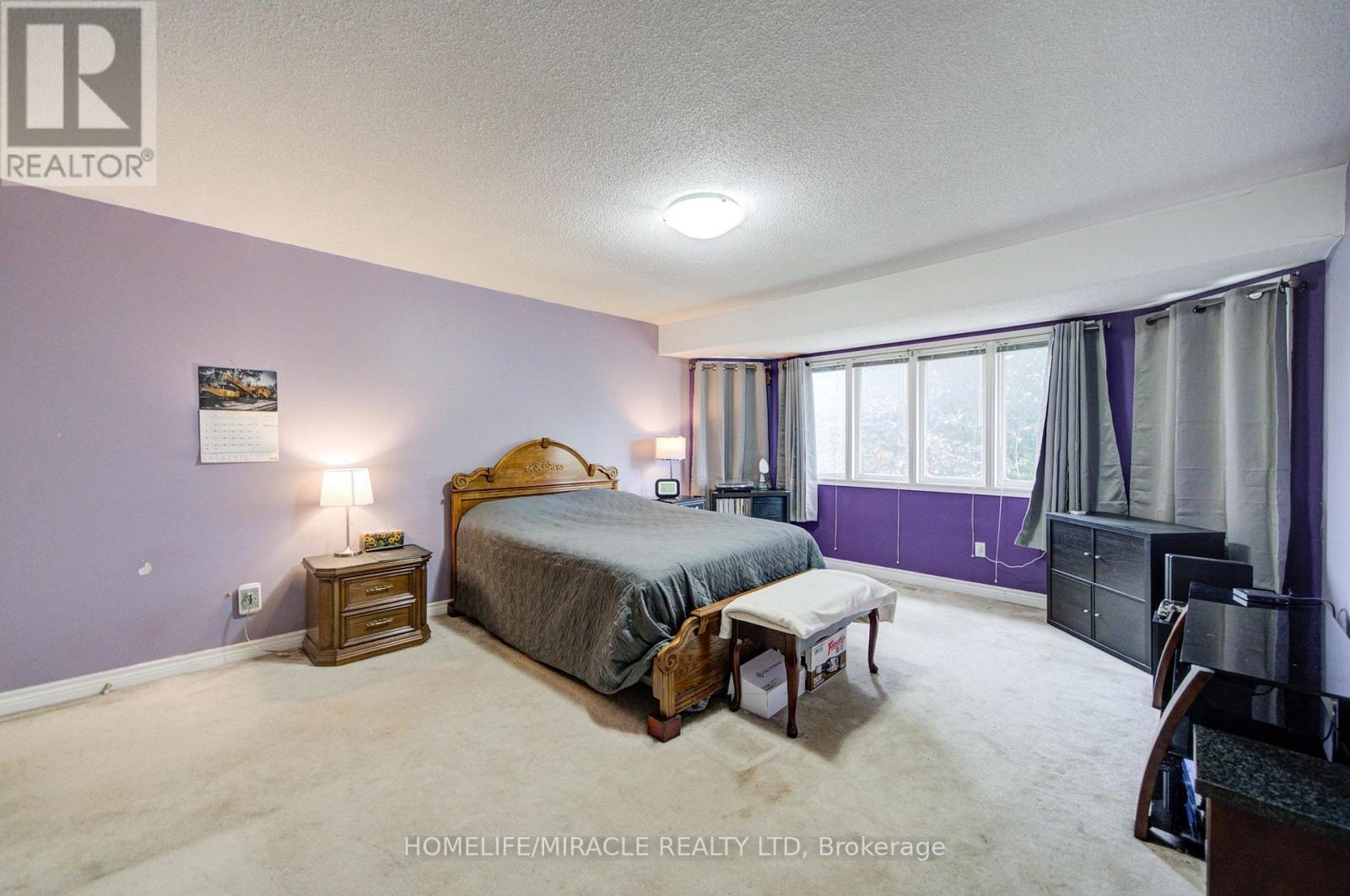 756 KINGSMERE AVENUE - Image 39