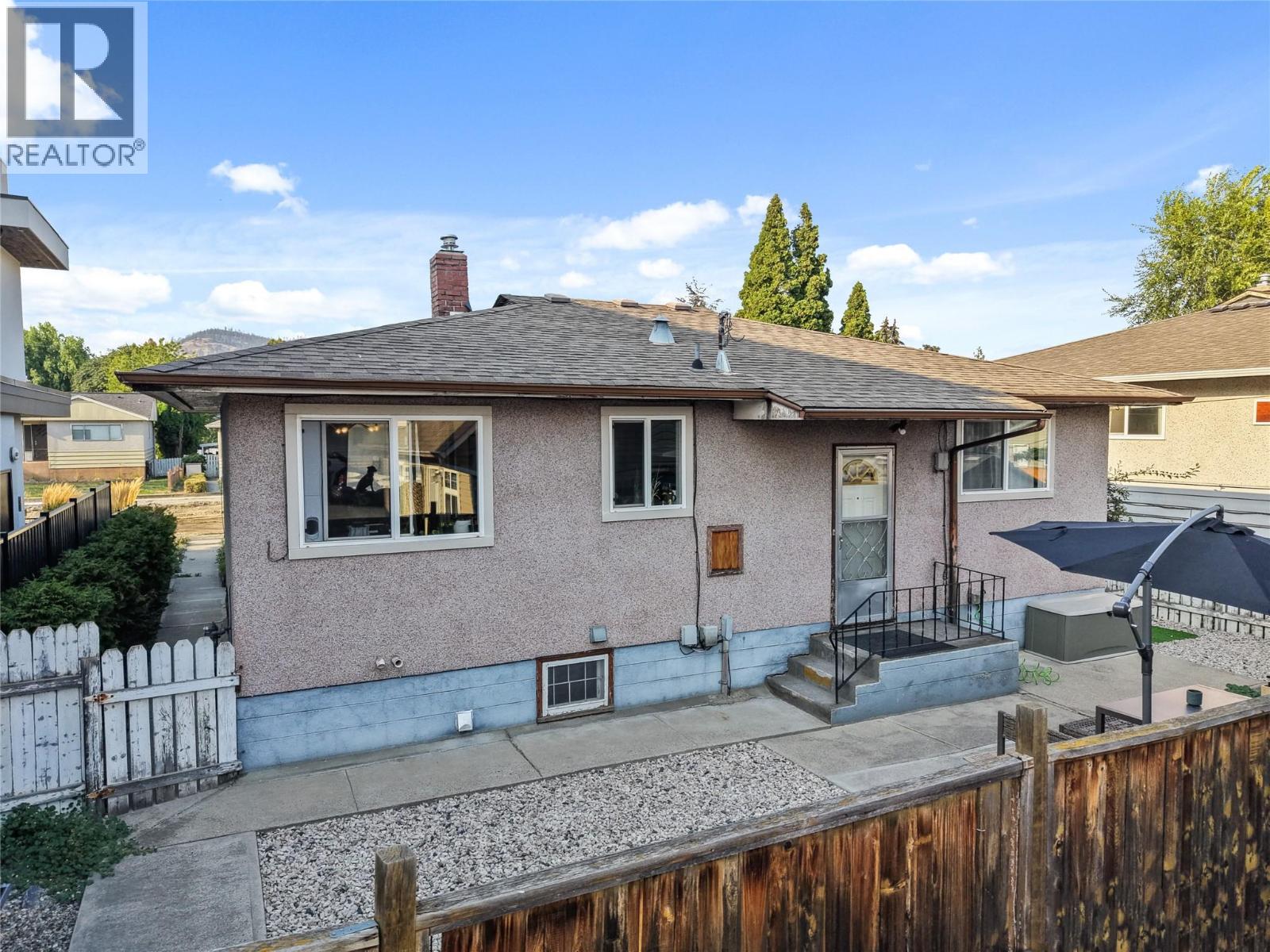 811 Martin Avenue, Kelowna
