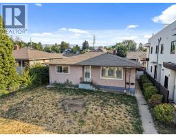  811 Martin Avenue, Kelowna