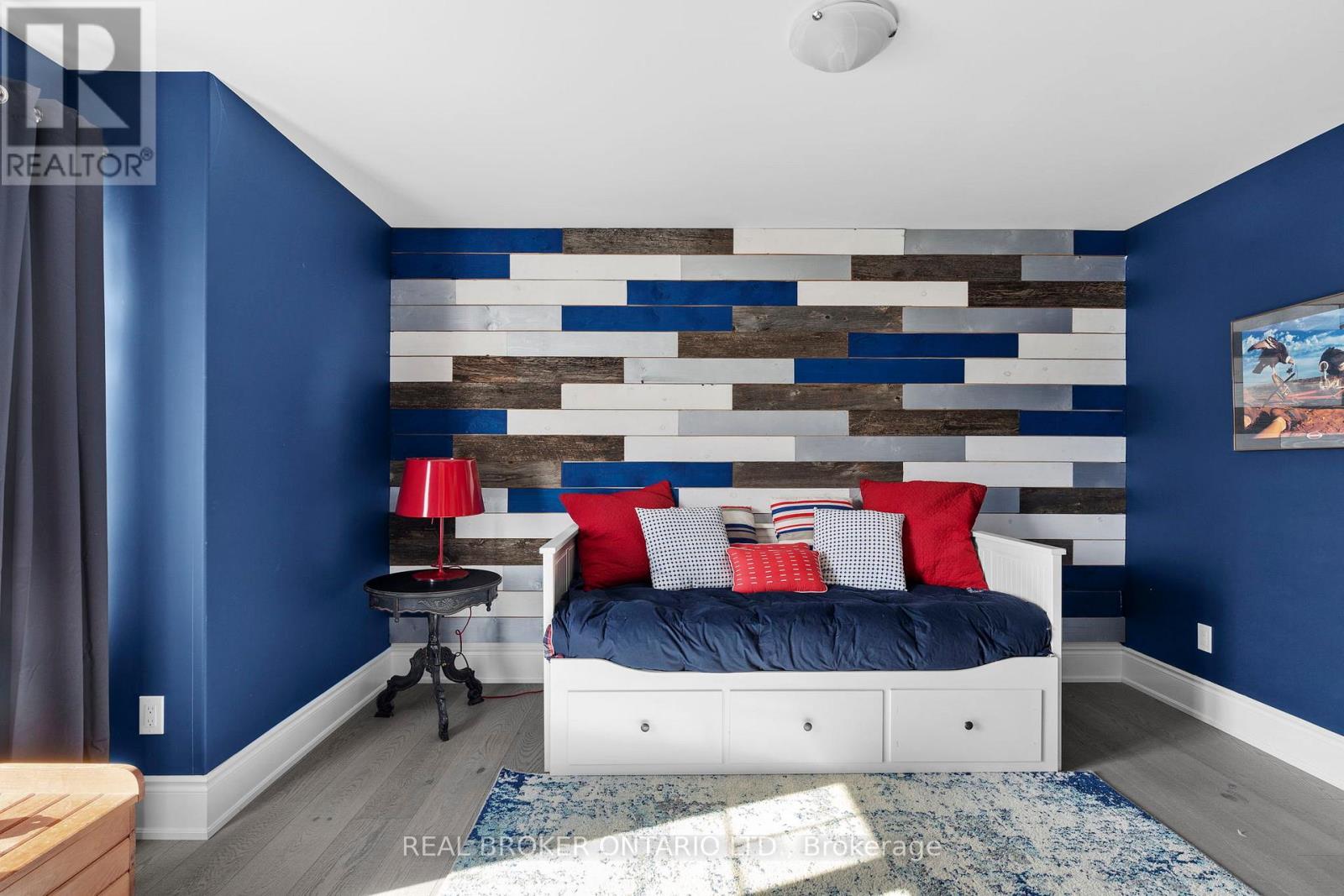 3032 MONARCH DRIVE - 32