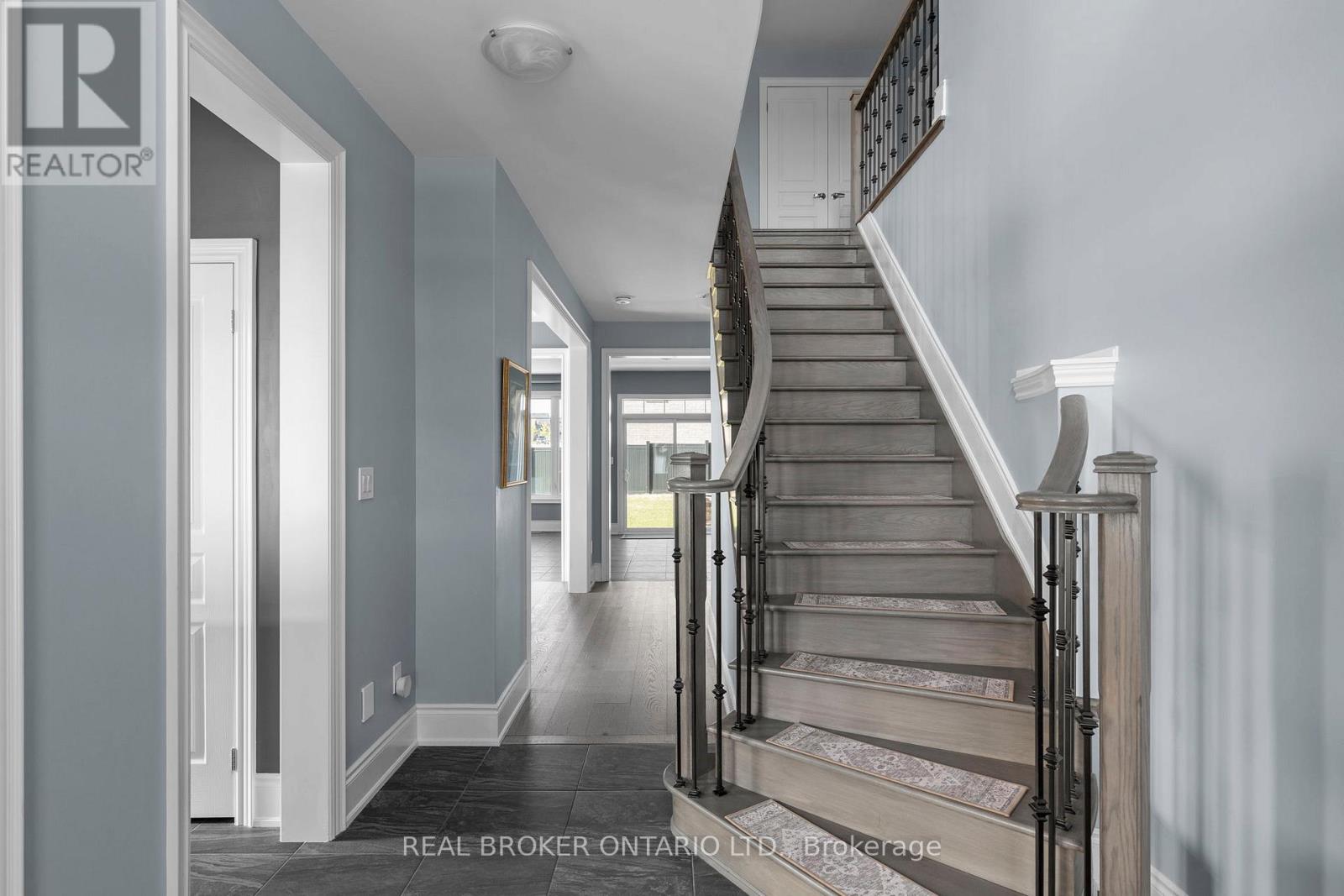 3032 MONARCH DRIVE - 7