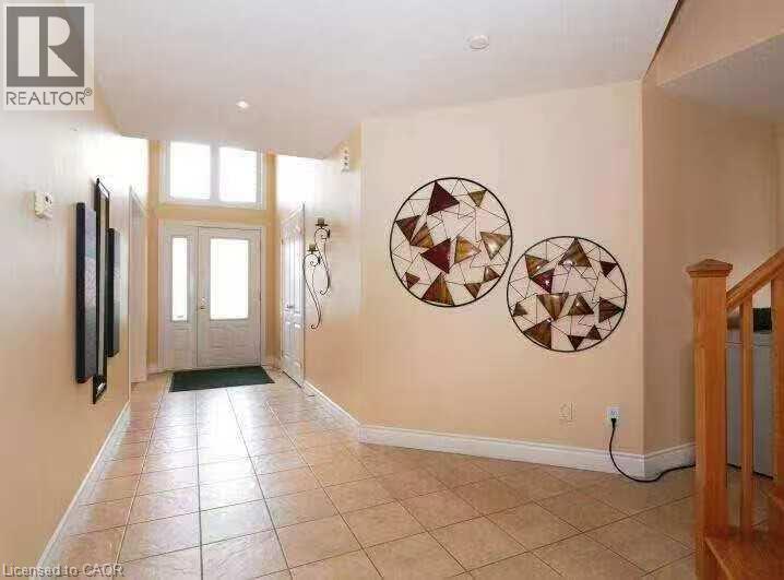 566 BUCKINGHAM Boulevard — photo 2