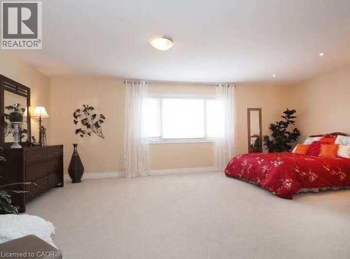 566 BUCKINGHAM Boulevard — photo 3